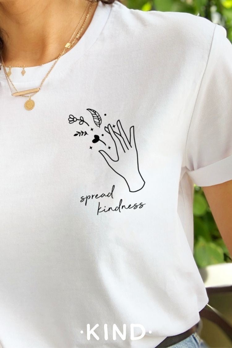 Camiseta Femenina Spread Kindness - Algodón Licrado Premium